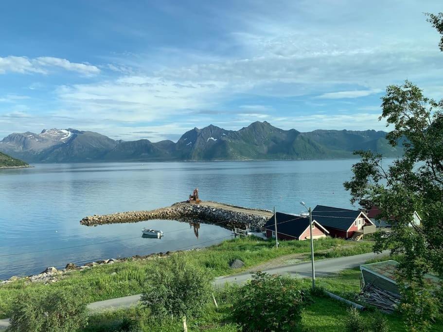 Leilighet I Rorbu Pa Kaldfarnes - Yttersia Senja Kültér fotó