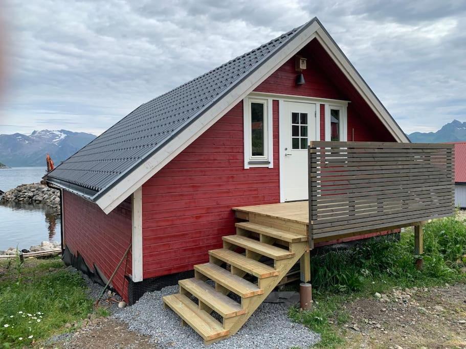 Leilighet I Rorbu Pa Kaldfarnes - Yttersia Senja Kültér fotó