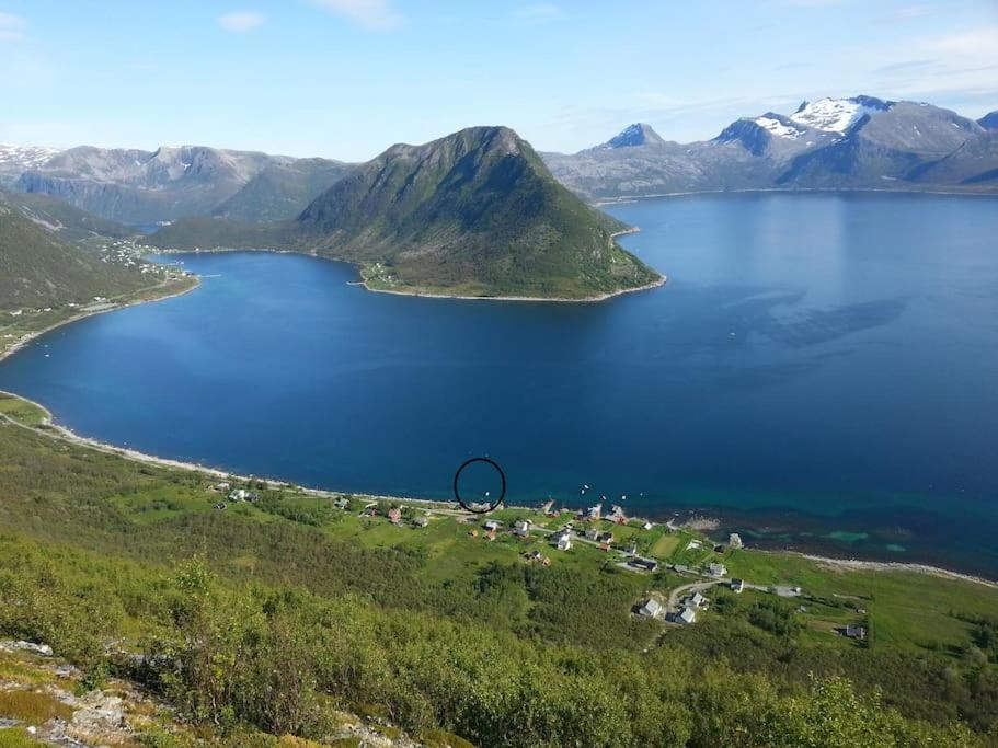 Leilighet I Rorbu Pa Kaldfarnes - Yttersia Senja Kültér fotó