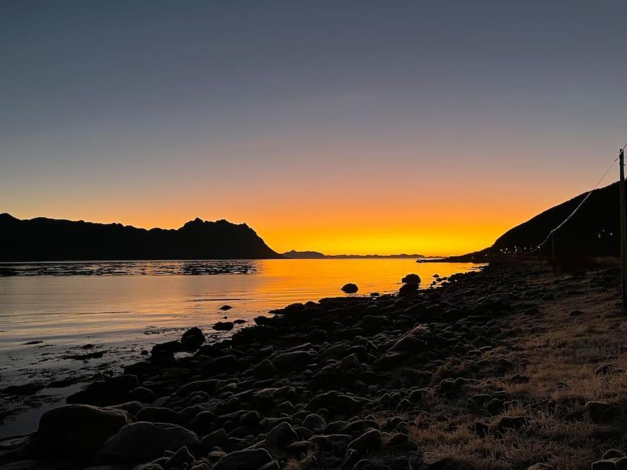 Leilighet I Rorbu Pa Kaldfarnes - Yttersia Senja Kültér fotó